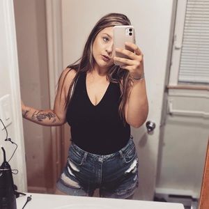 Meet your Posher, Farrah